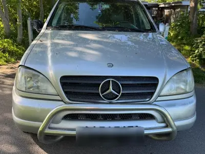 Gebraucht Mercedes ML430 272 PS (200 kW) 2000 Silber SUV