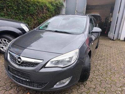 Grau Gebraucht 2011 Opel Astra Kombi | 1.950 € (Guter Preis)