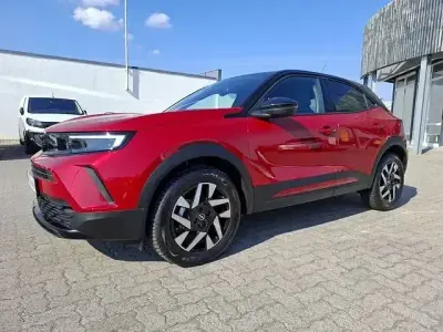 Gebraucht Opel Mokka 136 PS (100 kW) 2024 Lackierung rot rubi/typ aussen SUV