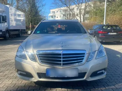 Usata Mercedes E350 Avantgarde 231 CV (169 kW) 2011 Oro Berlina