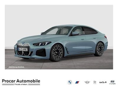Begagnad BMW i4 M Sport 250 kW (340 HK) 2025 Grön Sedan