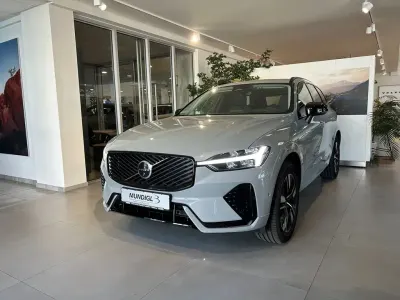 Gebraucht Volvo XC60 Plus 250 PS (183 kW) 2025 Grau SUV