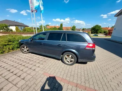Gebraucht Opel Vectra 150 PS (110 kW) 2006 Schwarz Kombi
