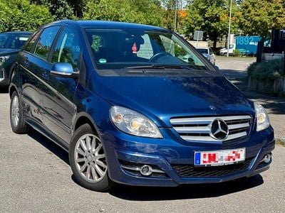 Mercedes B200