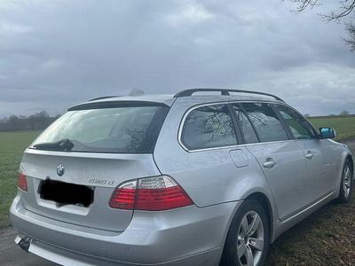 Gebraucht BMW 525 197 PS (144 kW) 2007 Silber Kombi