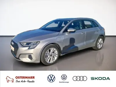 Używany Audi A3 Sportback e-tron Advanced Plus 2021 Srebrny Hatchback
