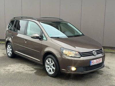 Gebraucht VW Touran Comfortline 140 PS (102 kW) 2012 Braun Van / Kleinbus