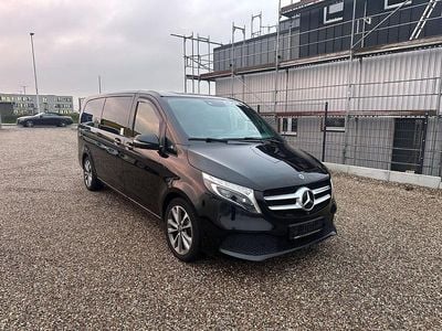 Gebraucht Mercedes V220 Avantgarde 163 PS (119 kW) 2020 Schwarz Van / Kleinbus