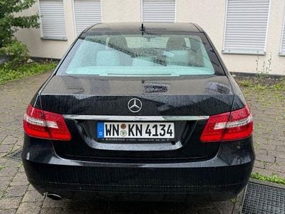 Mercedes E200