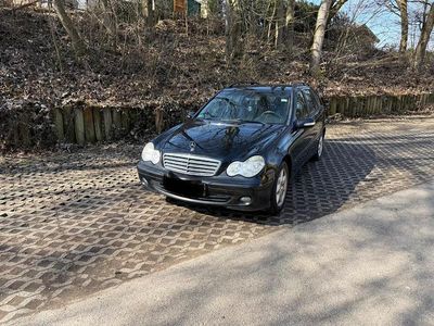 Usata Mercedes 180 150 CV (110 kW) 2003 Rosso Berlina