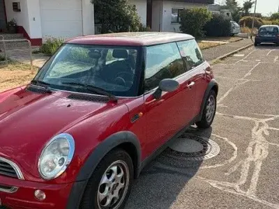 Gebraucht Mini ONE 90 PS (66 kW) 2002 Rot Kleinwagen
