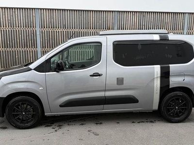 Gebraucht Peugeot Partner 131 PS (96 kW) 2025 Grau Van / Kleinbus