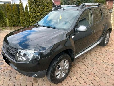 Gebraucht Dacia Duster Celebration 105 PS (77 kW) 2015 Schwarz SUV