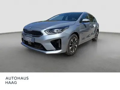 Gebraucht Kia Ceed 141 PS (103 kW) 2020 Silber Kleinwagen