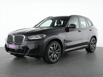Sophistograu Gebraucht 2024 BMW X3 M Sport SUV | 49.889 € (Guter Preis)
