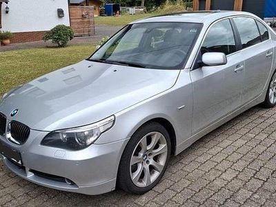 BMW 523