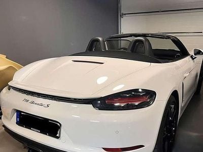Weiß Gebraucht 2016 Porsche Boxster Spyder Cabrio | 64.000 €