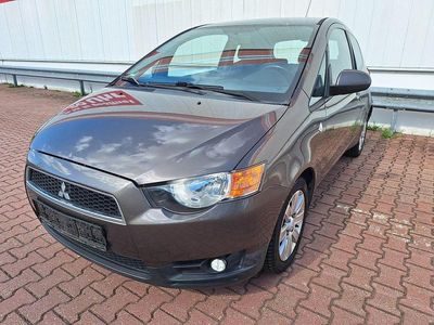 Usata Mitsubishi Colt 75 CV (55 kW) 2011 Marrone Utilitaria