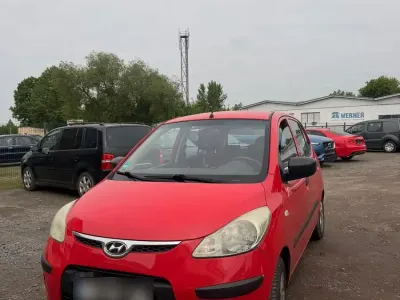 Gebraucht Hyundai i10 75 PS (55 kW) 2009 Rot Kleinwagen
