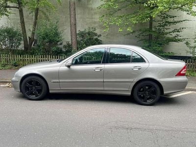 Mercedes C180
