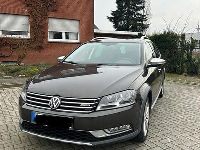 Usata VW Passat Alltrack 140 CV (102 kW) 2012 Marrone Station wagon