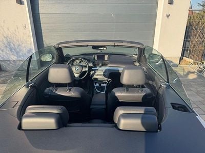 Gebraucht BMW 123 Cabriolet Efficient Dynamics 204 PS (150 kW) 2010 Schwarz Cabrio