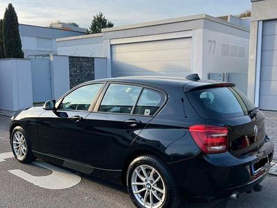 Gebraucht BMW 116 Urban Line 116 PS (85 kW) 2014 Schwarz Kleinwagen