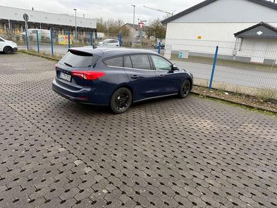Gebraucht Ford Focus Cool & Connect 120 PS (88 kW) 2019 Blau Kombi