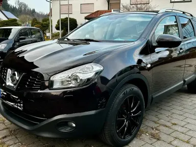Gebraucht Nissan Qashqai +2 Tekna 150 PS (110 kW) 2013 Violet SUV