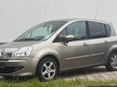 Gebraucht Renault Grand Modus Dynamique 103 PS (75 kW) 2008 Braun Van / Kleinbus