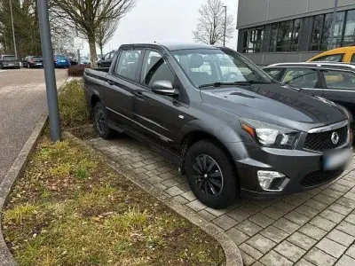 Usata SsangYong Actyon 155 CV (114 kW) 2017 Grigio SUV