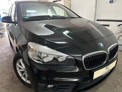 Gebraucht BMW 218 Active Tourer Basis 150 PS (110 kW) 2015 Schwarz Van / Kleinbus