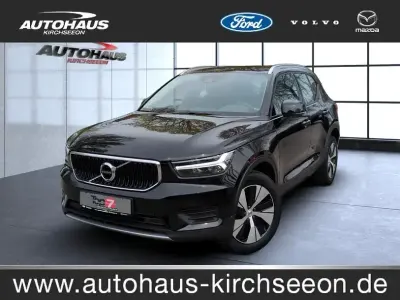Używany Volvo XC40 Momentum 129 KM (94 kW) 2022 Czarny SUV