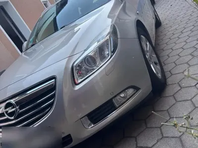 Gebraucht Opel Insignia 160 PS (117 kW) 2010 Grau Kombi