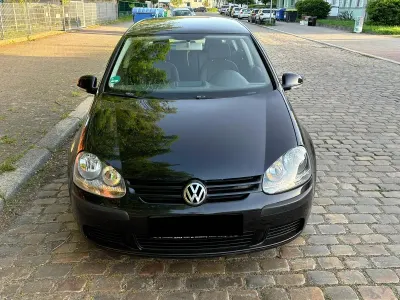 Gebraucht VW Golf V 76 PS (55 kW) 2005 Schwarz Kleinwagen