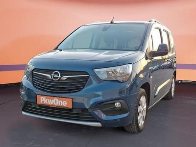 Usado Opel Combo Life 131 HP (96 kW) 2018 Azul Sedan