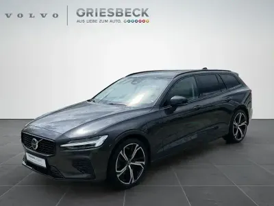 Używany Volvo V60 Ultimate 455 KM (334 kW) 2023 Szary Kombi