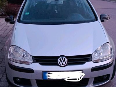 Gebraucht VW Golf V 106 PS (77 kW) 2004 Silber Kleinwagen
