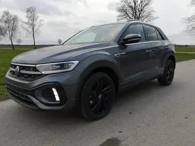 Neu VW T-Roc R-line 150 PS (110 kW) 2026 Andere SUV