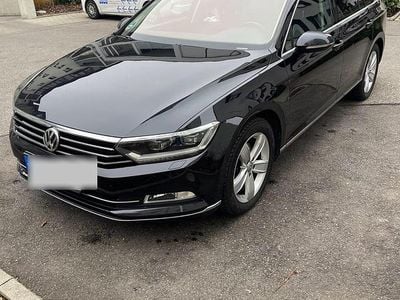 Gebraucht VW Passat Highline 150 PS (110 kW) 2016 Schwarz Kombi
