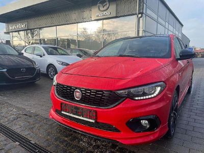 Gebraucht Fiat Tipo Sport 120 PS (88 kW) 2019 Rot Kleinwagen
