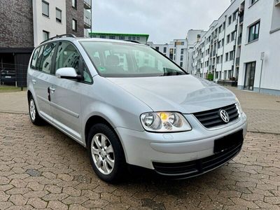 gebraucht VW Touran 1.6 Benziner / 7 Sitzer mit TÜV NEU 01-2026