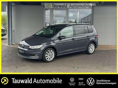 Gebraucht VW Touran Highline 150 PS (110 kW) 2024 Grau Van / Kleinbus