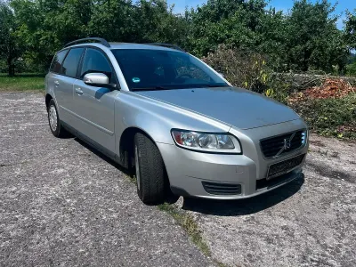 Gebraucht Volvo V50 100 PS (73 kW) 2009 Silber Kombi