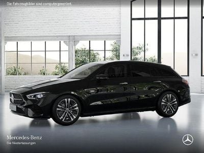 Gebraucht Mercedes CLA180 Shooting Brake Night 136 PS (100 kW) 2025 Schwarz Kombi