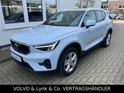 Gebraucht Volvo XC40 Core 163 PS (119 kW) 2023 Blau SUV
