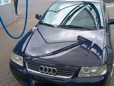 Gebraucht Audi A3 Ambiente 125 PS (91 kW) 2003 Blau Kleinwagen