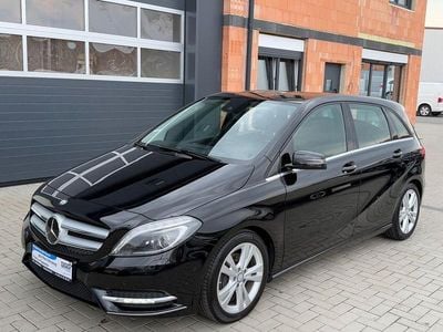 Gebraucht Mercedes B200 Sport 156 PS (114 kW) 2013 Schwarz Van / Kleinbus