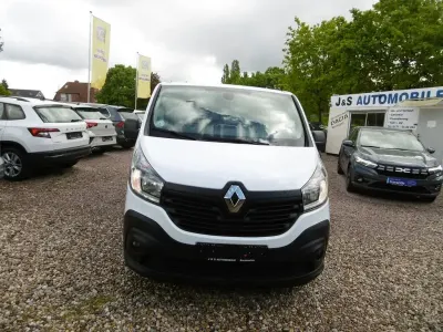 Gebraucht Renault Trafic Komfort 125 PS (91 kW) 2019 Weiß Van / Kleinbus