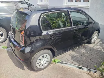 Gebraucht VW up! 65 PS (47 kW) 2023 Schwarz Kleinwagen